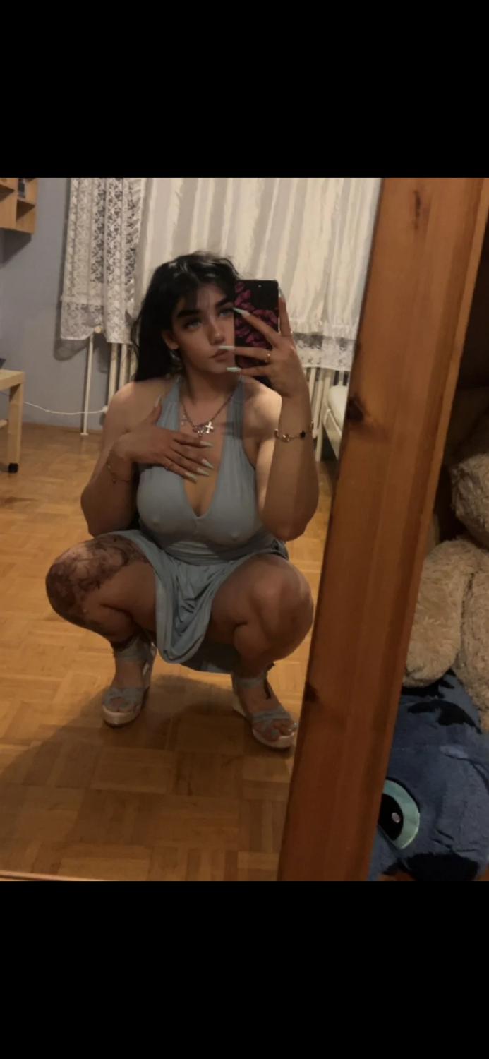 Nice ass and tits #ShyRBJyK