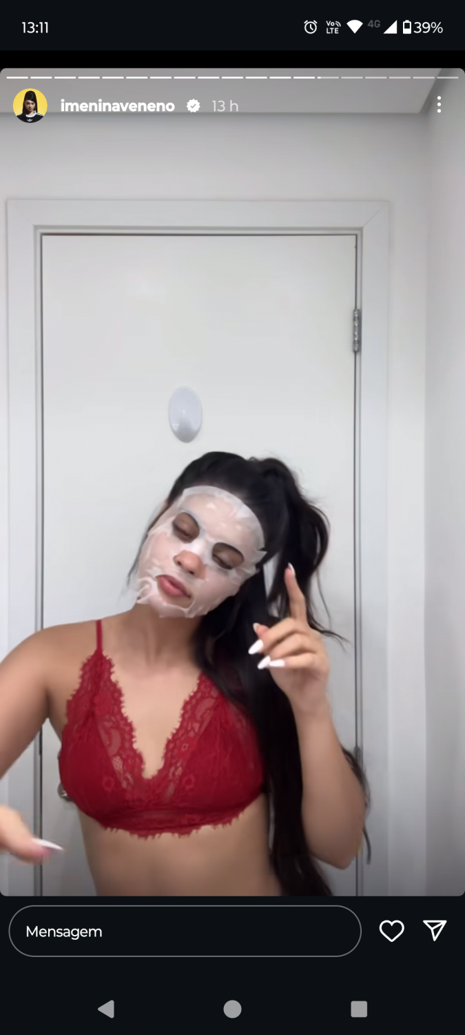 Axilas menina veneno #lJLcTSXW