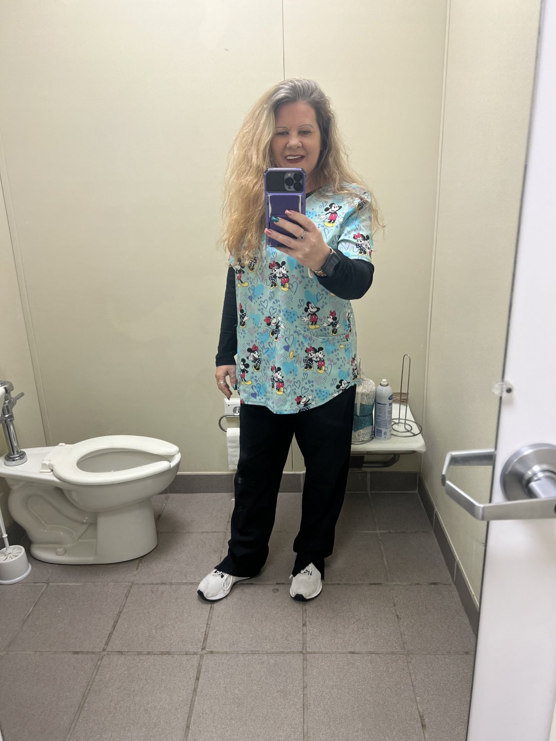 Work Selfies today from my Wife! Smash💥or Pass? #rWSls1nQ