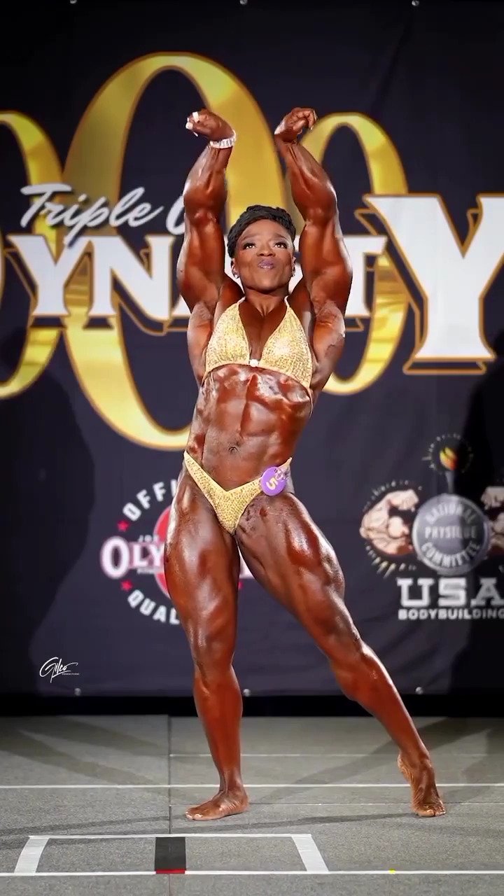 Mrs Givan, the scent of her muscle armpits makes all judges explode #dw3oEnxM
