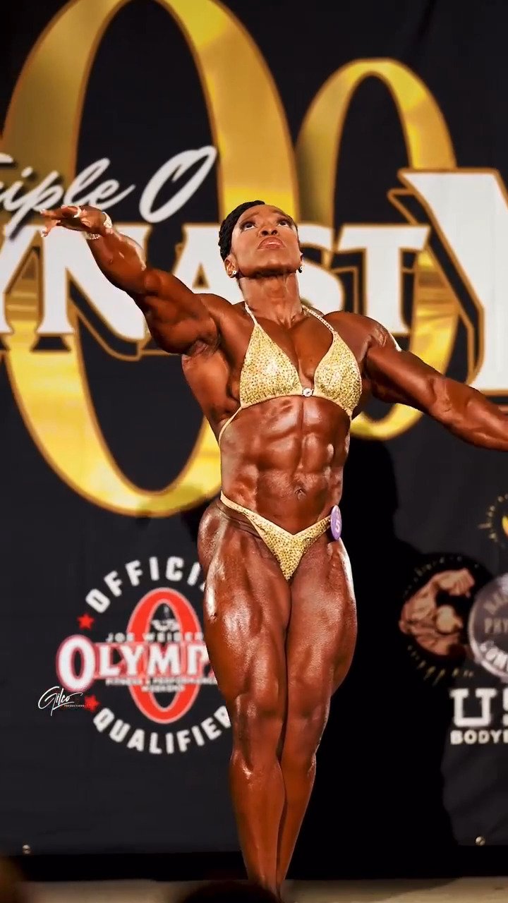 Mrs Givan, the scent of her muscle armpits makes all judges explode #tsbFNybK