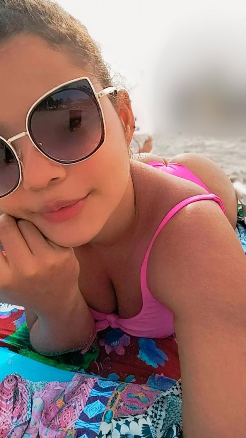 Moreninha rabuda se exibindo #YZEyq3Yo