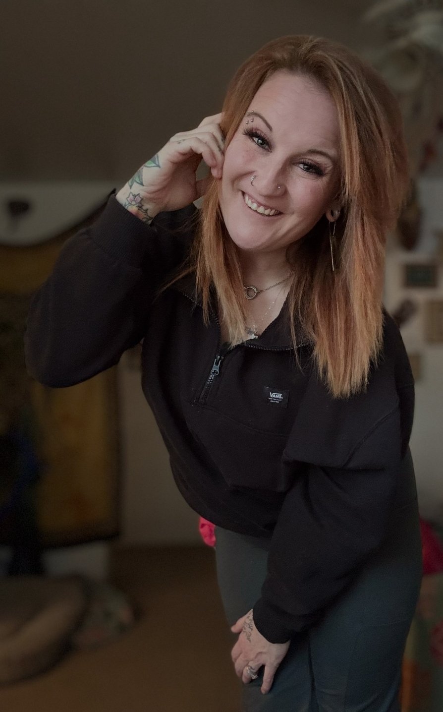 Tatted and pierced Red Headed slut #mrAsnxI4