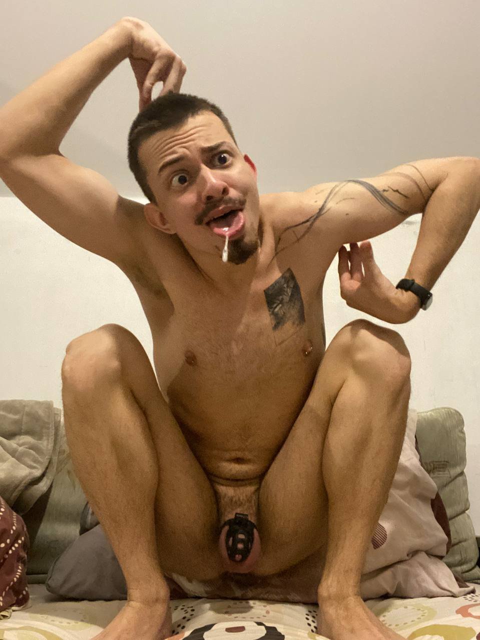 Dumb loser fag Simon #UAP50Ewc